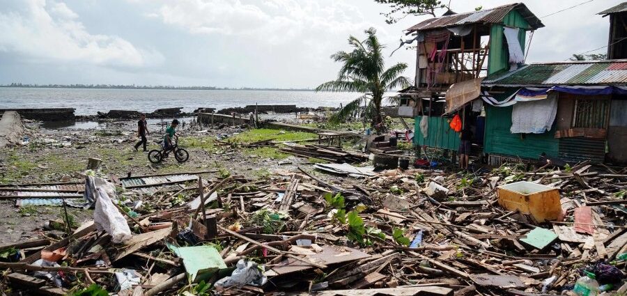 Over 45,000 People Flee Homes As Typhoon Makes Landfall In Philippines
