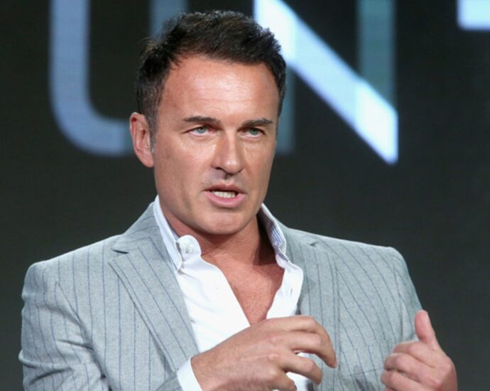 Julian McMahon Net Worth 2021