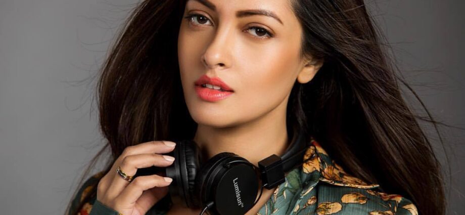 Riya Sen Indian film actress Wiki ,Bio, Profile, Unknown Facts and Family Details revealed