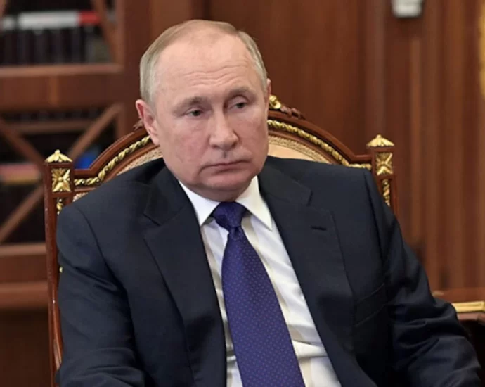 US Senate Unanimously Condemns Vladimir Putin As War Criminal