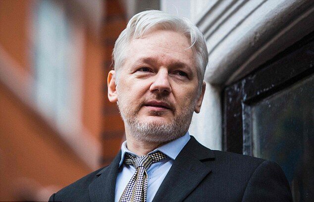 UK Court Formally Issues Order To Extradite Julian Assange To US