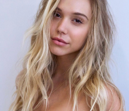 Alexis Ren Diet, Net Worth 2021, Height, Bio, Personal Life