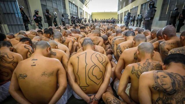 El Salvador moves 2,000 alleged gang members to newly-made ‘mega prison